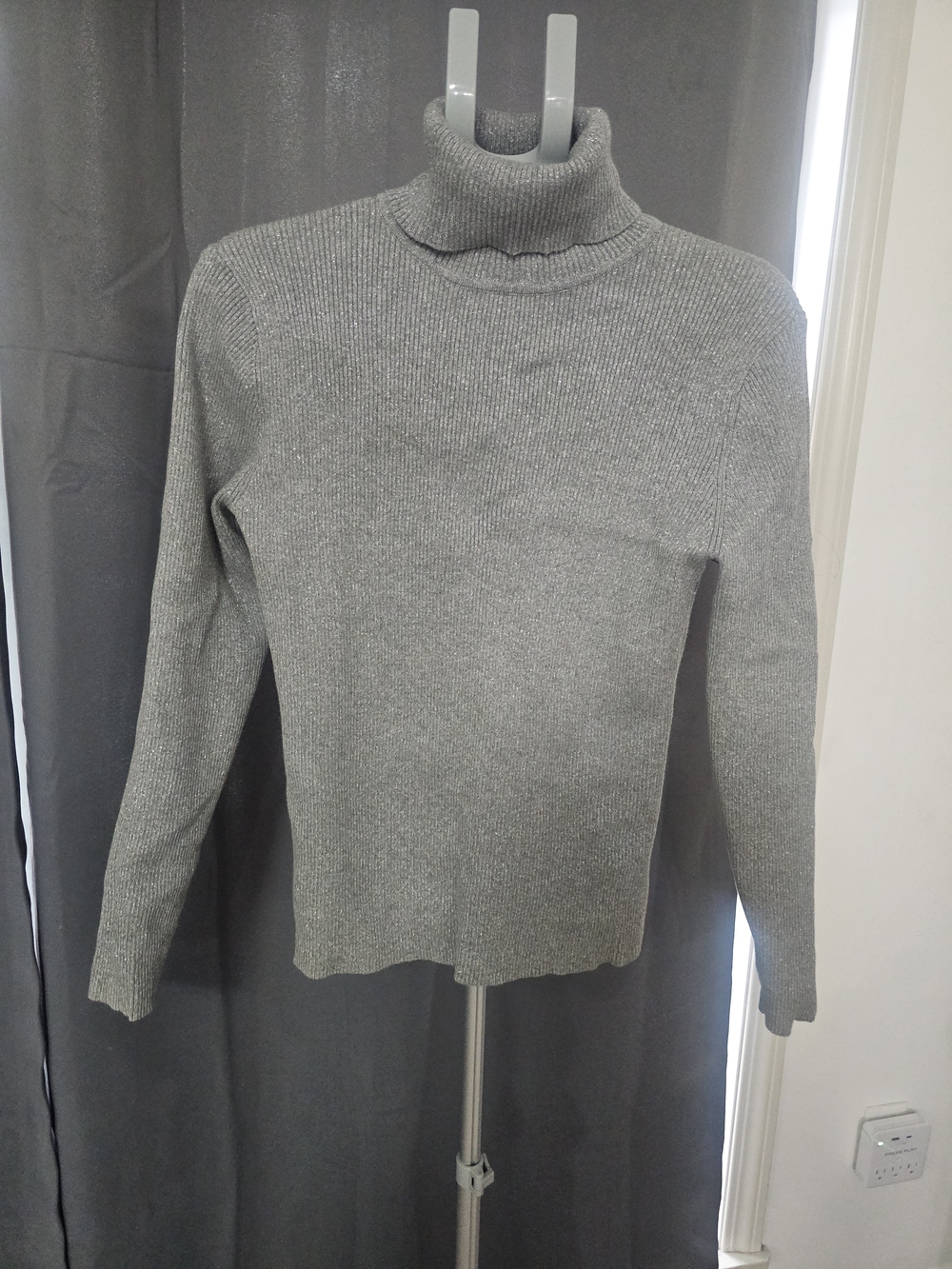 Liz Claiborne Gray Ribbed Turtleneck Sweater